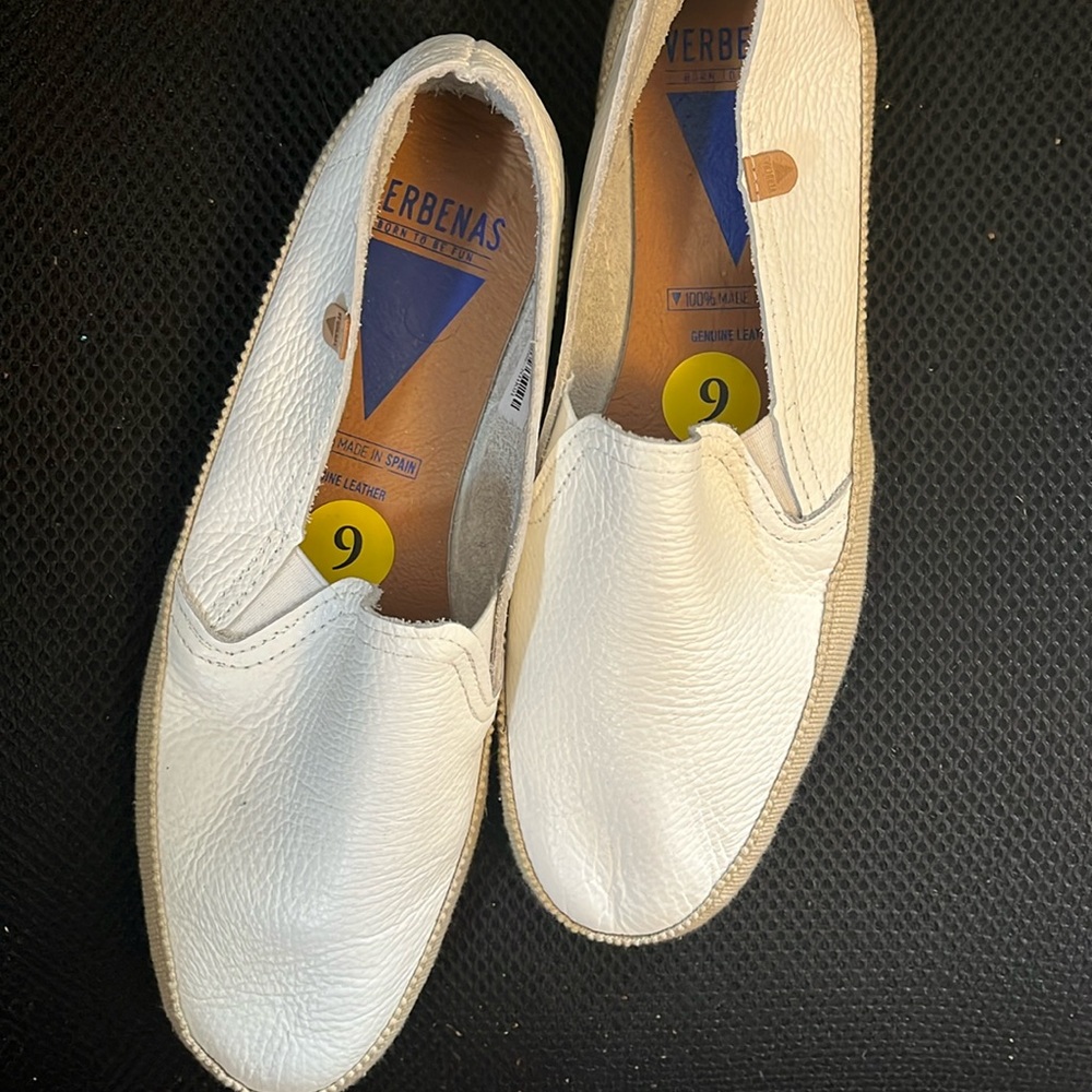 VERBENAS Leather Shoes, Size 9. Made in Spain new in original box